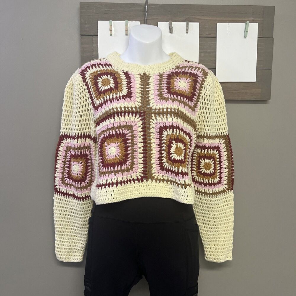 MINKPINK Norah Crochet Pattern Knit Sweater Cropped Crew Neck Large Cotton Blend